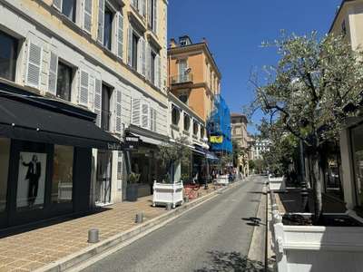Location Locaux commerciaux - Boutiques à Nice