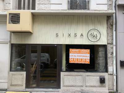 Location avec pas de porte à Nice rue Chauvin