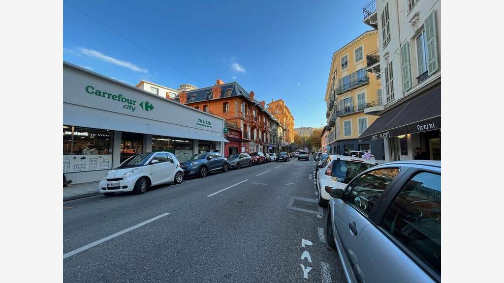 Prise à bail local 93m² à Nice Rue Lepante