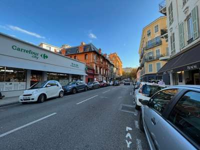 Location Locaux commerciaux - Boutiques à Nice