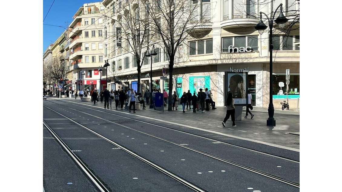 Loue magasin de 179m² avenue Jean médecin à Nice