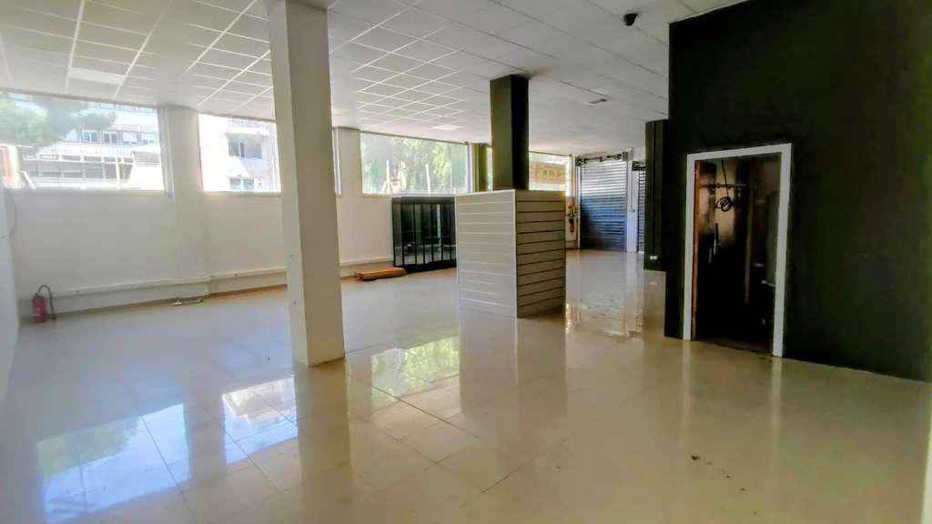 A louer local 191m² à Nice Ouest Madeleine