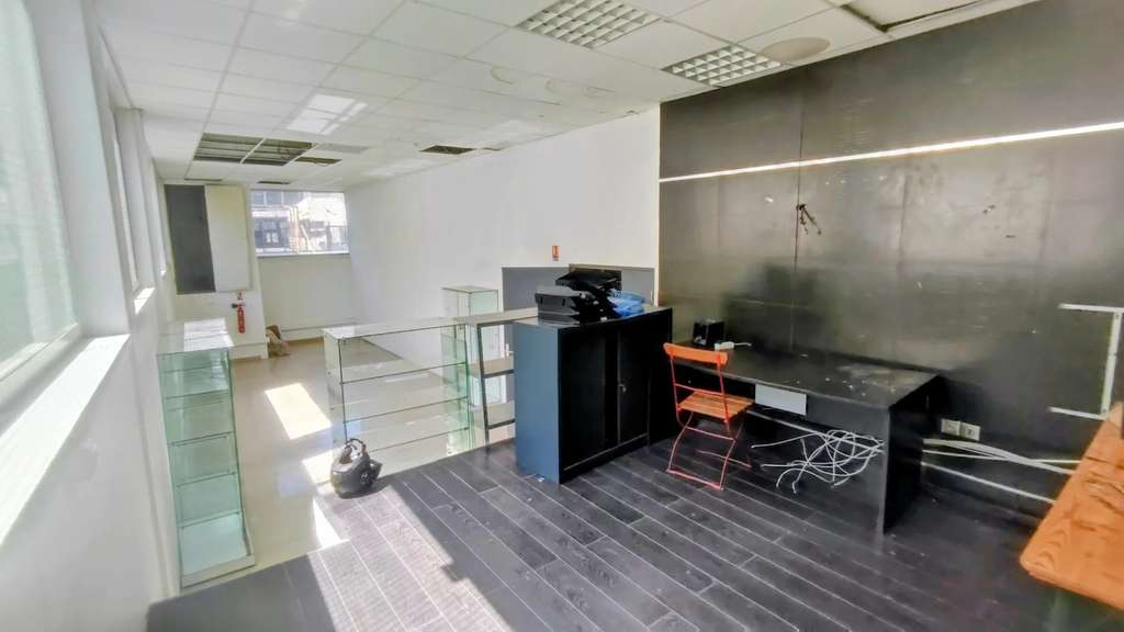 A louer local 191m² à Nice Ouest Madeleine