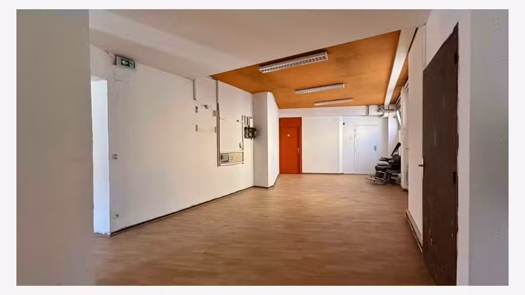 Local commercial de 175m² à louer à Nice Nord
