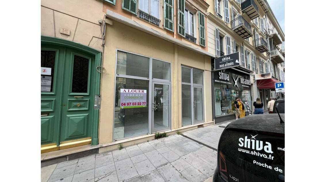 Location pure local de 92m² rue Gioffredo à Nice