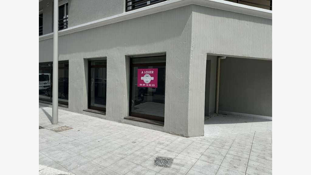 Location pure local commercial 100m² Nice Riquier