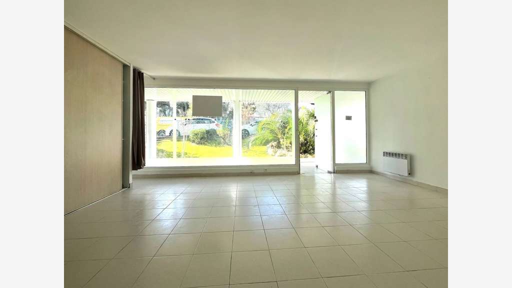 A louer local commercial de 48m² à Araucaria