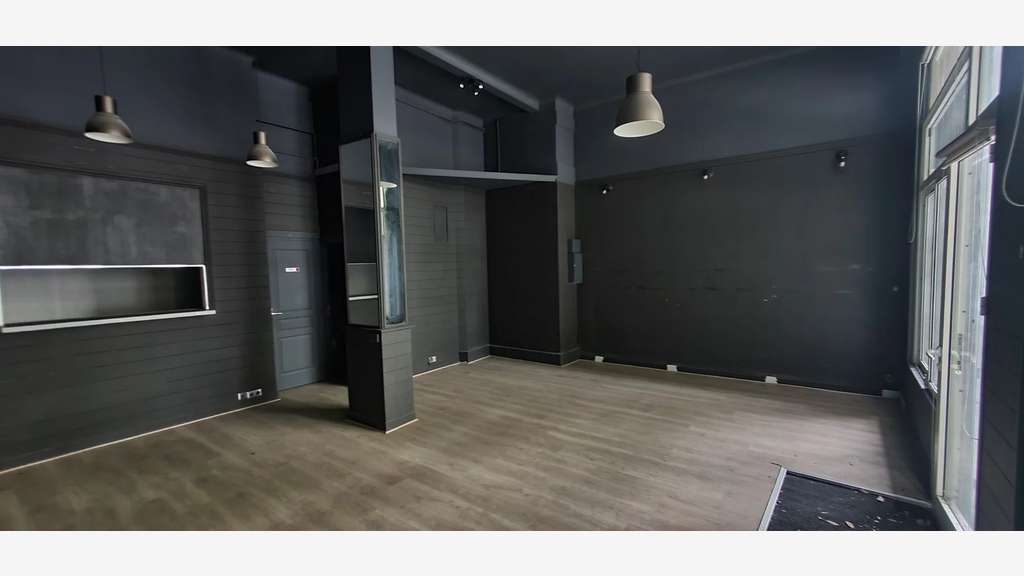 Location magasin 42m² Bld Gorbella à Nice Nord