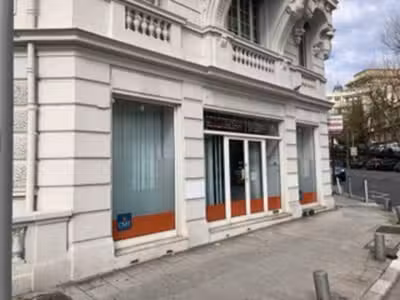 A louer local commercial de 51m² à Nice centre
