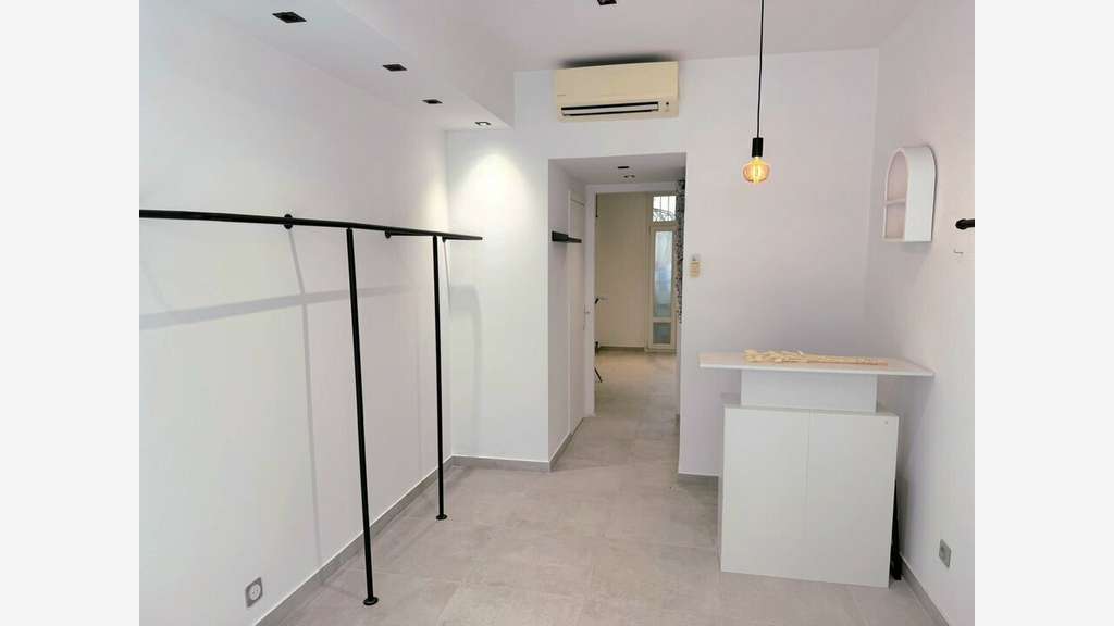 LOCATION PURE - 30 M2 LE PORT / RIQUIER