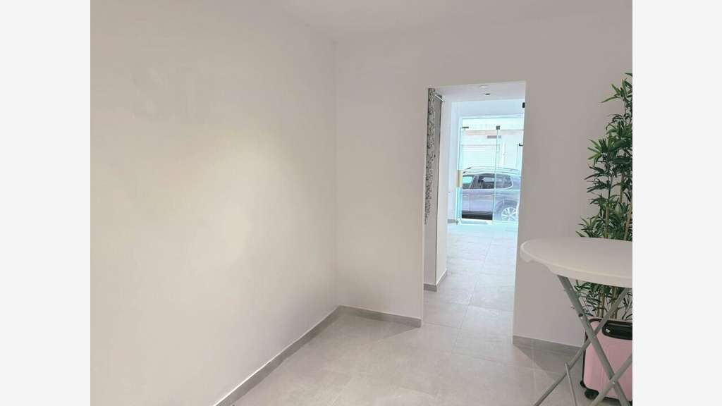 LOCATION PURE - 30 M2 LE PORT / RIQUIER