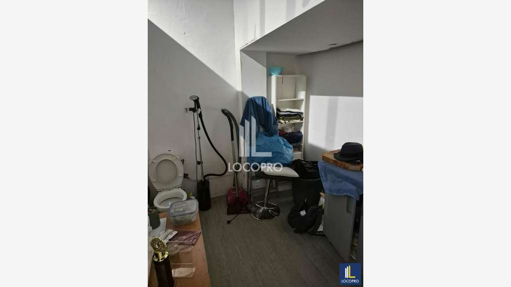 Loue local commercial 75m² en RDC Nice Gorbella