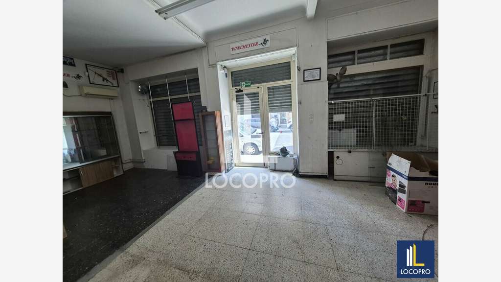 Loue local de 80m² à Nice prox rue Barla