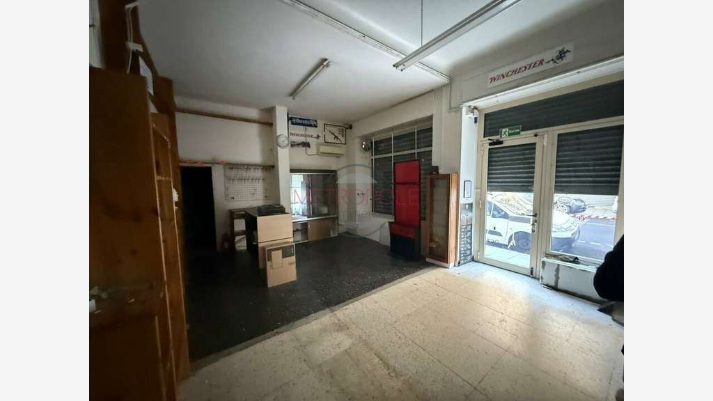 NICE - LOCAL COMMERCIAL à louer