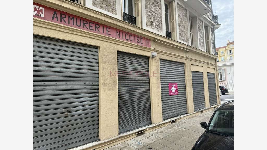 NICE - LOCAL COMMERCIAL à louer