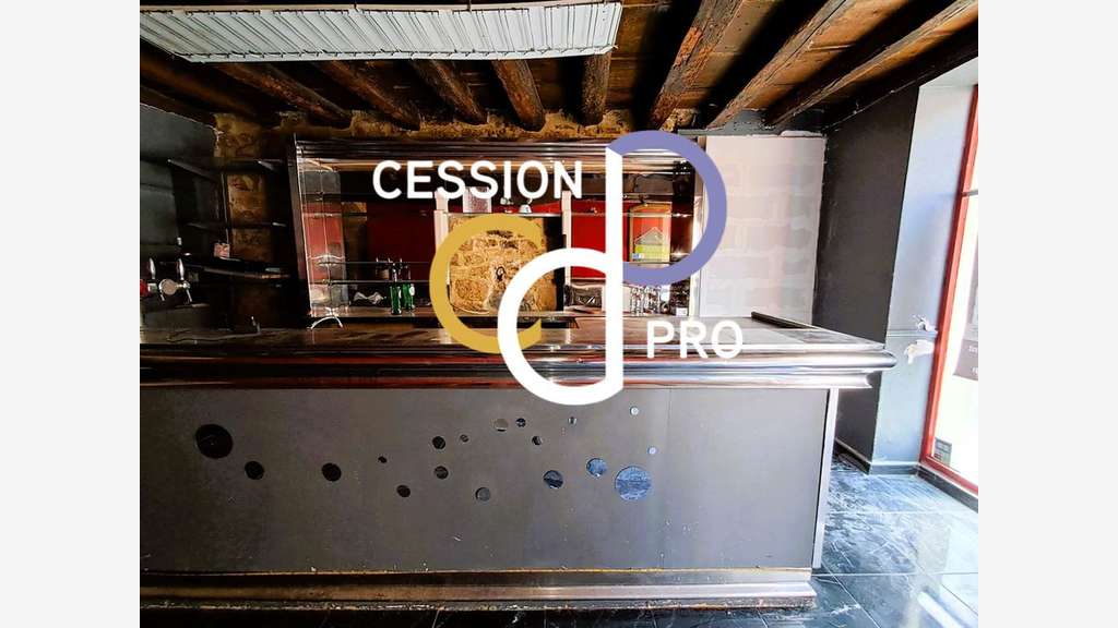 Local restau avec extraction et terrasse à Nîmes