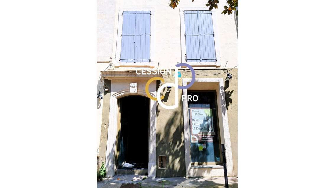 Local restau avec extraction et terrasse à Nîmes
