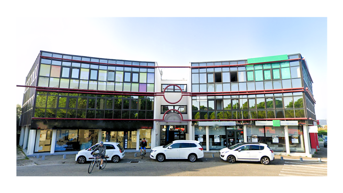 A louer bureaux 104m² en zone commerciale Nîmes