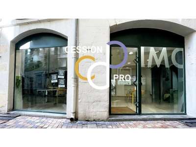 Location Locaux commerciaux - Boutiques à Nîmes