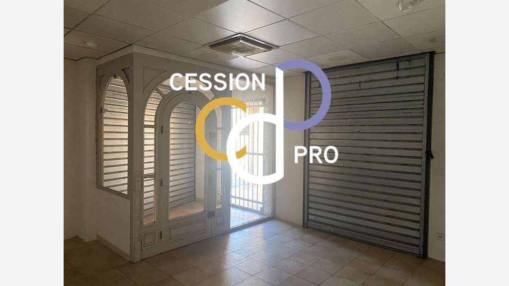 Local commercial 120m² à louer au centre de Nîmes