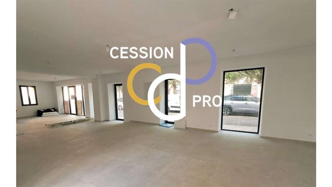 Location local 114m² Nîmes emplacement stratégique