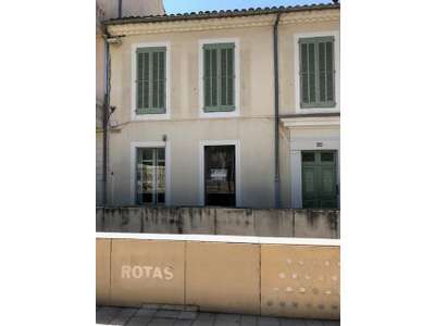 Location Locaux commerciaux - Boutiques à Nîmes