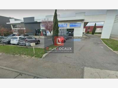 A louer local commercial 310m² Carré Sud Nîmes