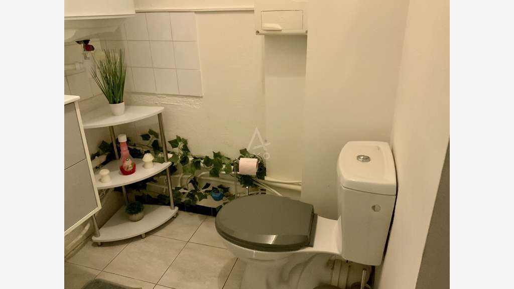 À louer local commercial atypique 43m² à Nîmes
