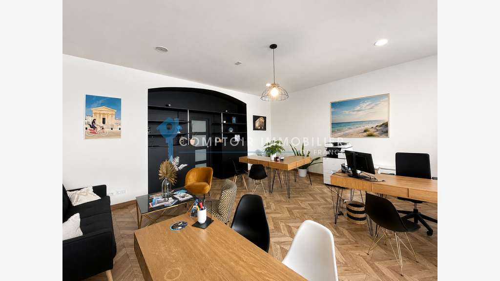 Loue local commercial 43m² très bien situé à Nîmes