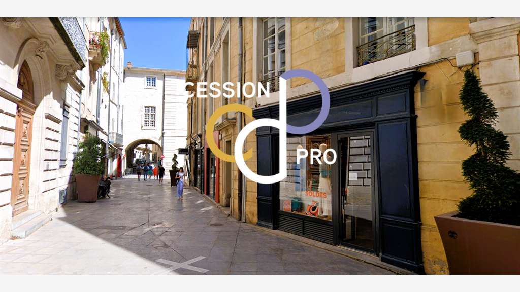 LOCAL COMMERCIAL DE 70 M² À LOUER AU CŒUR DE L’
