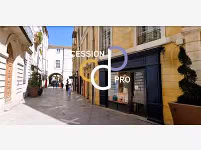 LOCAL COMMERCIAL DE 70 M² À LOUER AU CŒUR DE L’