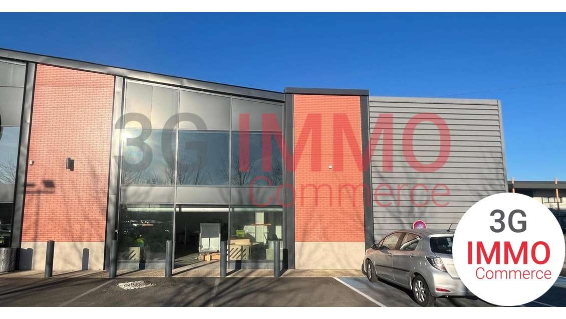 A louer local commercial 200m² à Niort Bessines