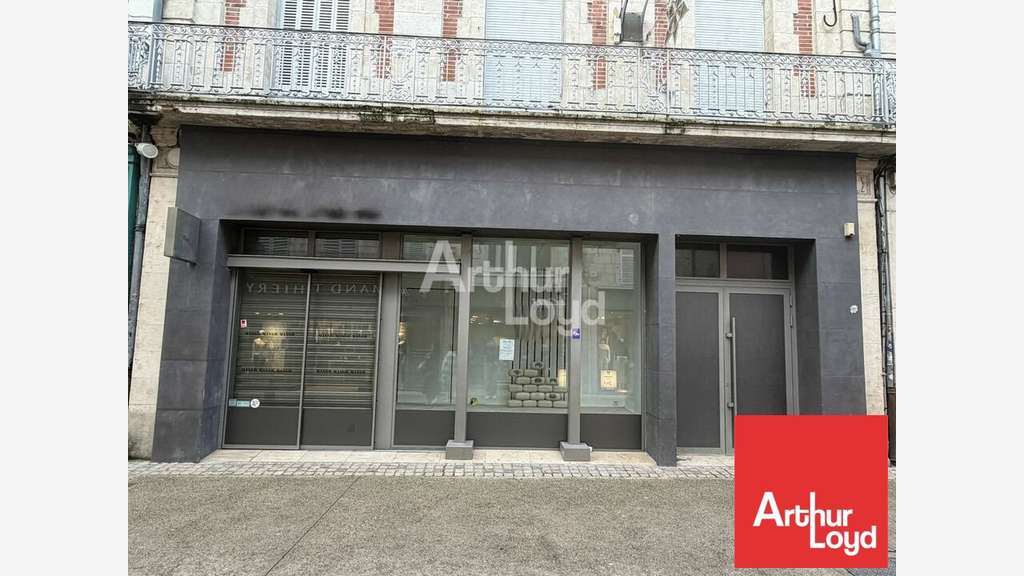 EMPLACEMENT N°1 AU CUR DU CENTRE-VILLE