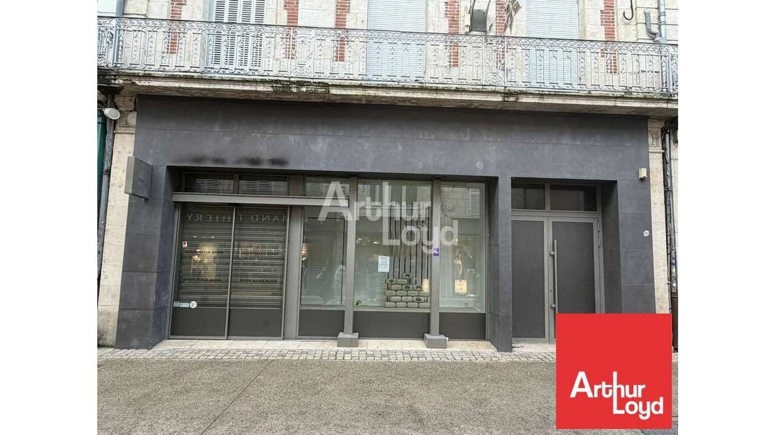 EMPLACEMENT N°1 AU CUR DU CENTRE-VILLE