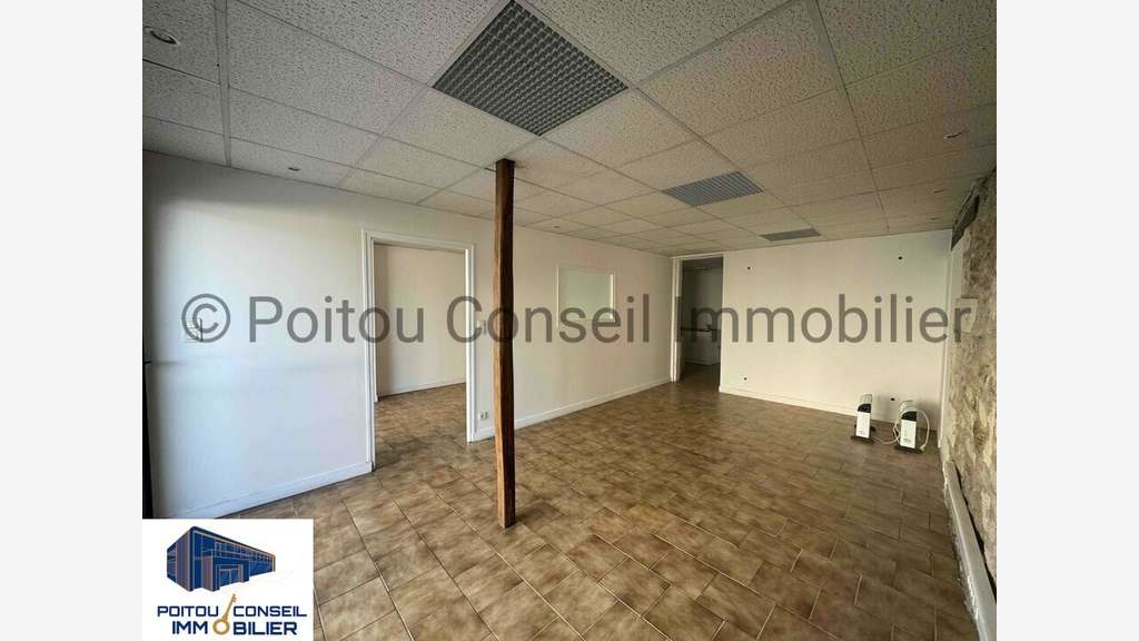 Location local commercial 56m² centre ville Niort