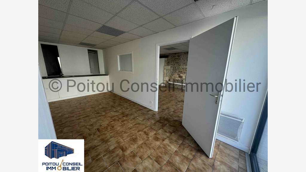 Location local commercial 56m² centre ville Niort