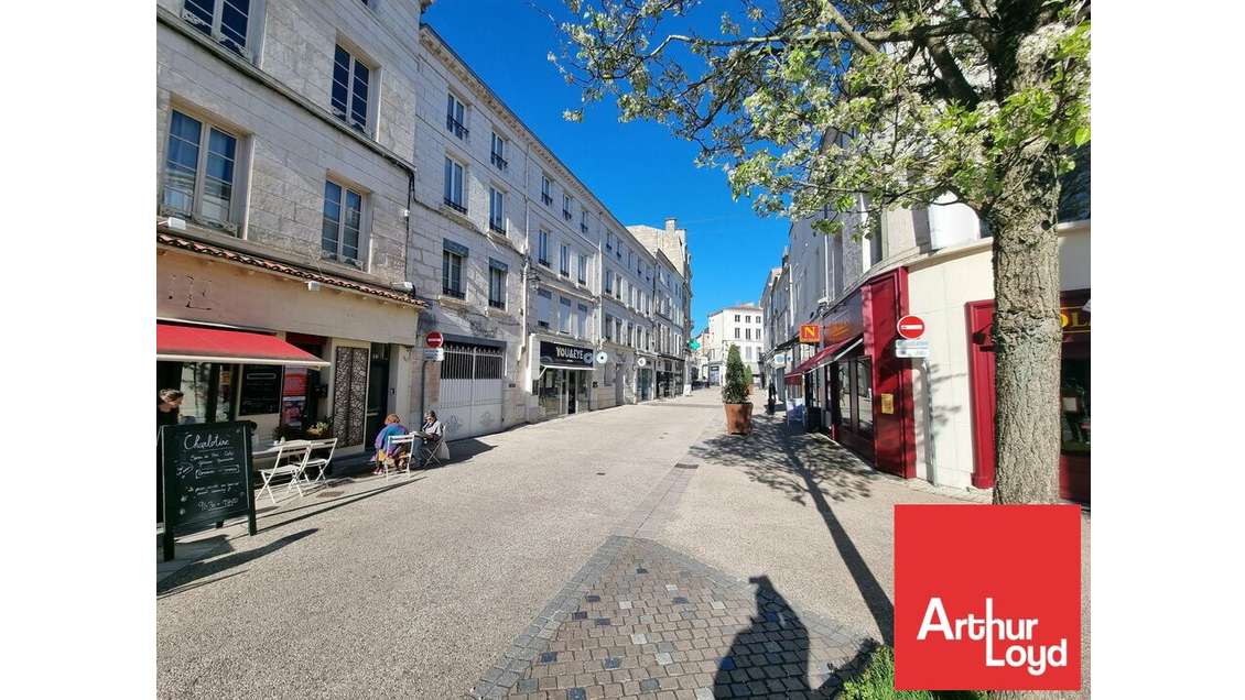 A louer local commercial de 50m² à Niort centre
