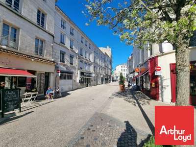A louer local commercial de 50m² à Niort centre