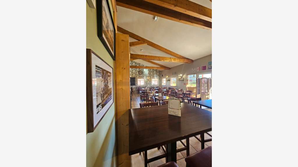 A louer local restaurant de 200m² proche de Niort