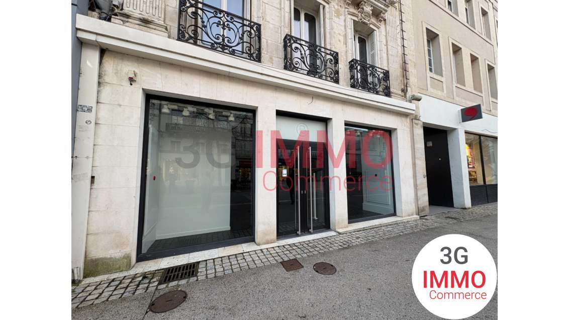 A louer local commercial de 163m² centre Niort