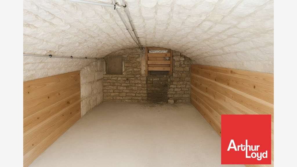 À louer local commercial de 53m² à Niort centre