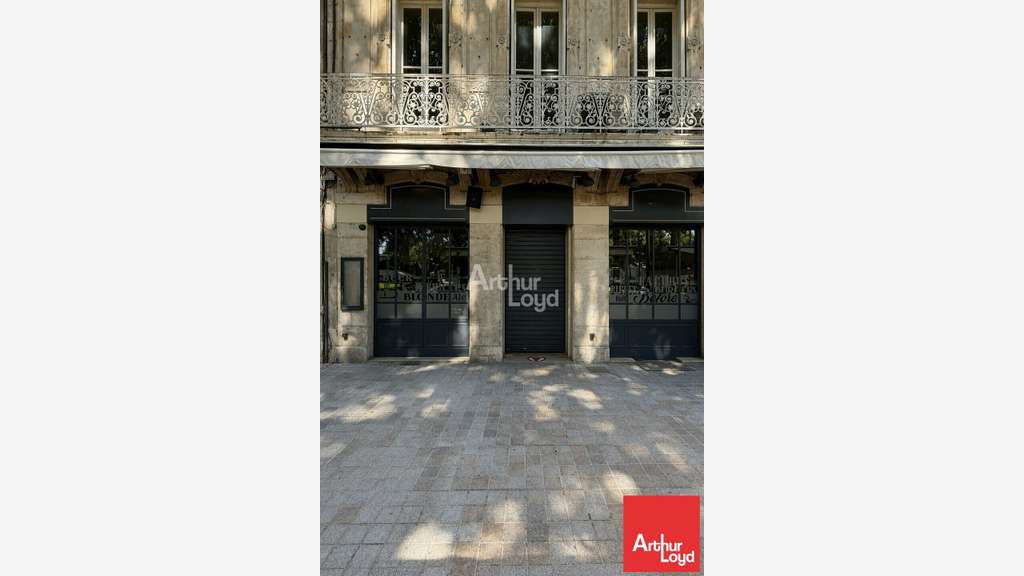 Local commercial 162m² à louer à Niort