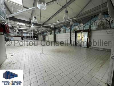 NIORT - LOCAL COMMERCIAL à louer