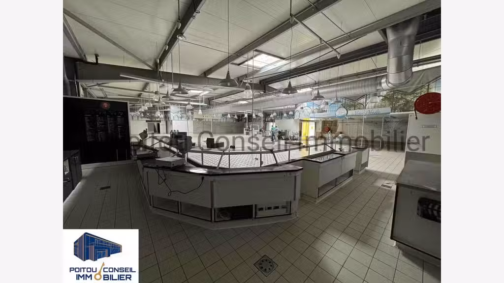 NIORT - LOCAL COMMERCIAL à louer