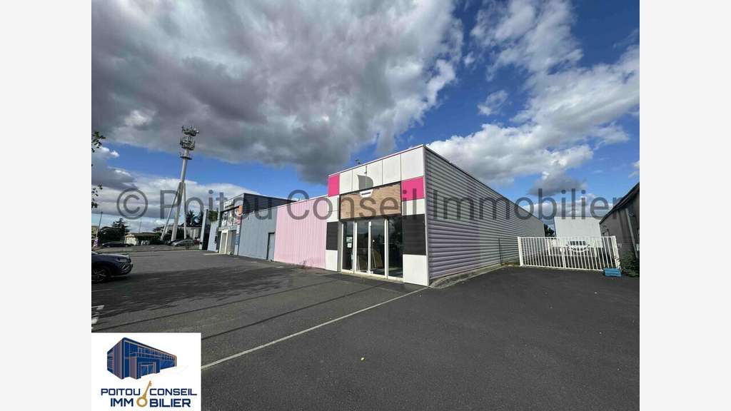NIORT - LOCAL COMMERCIAL à louer