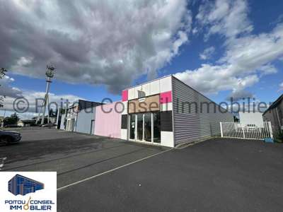 NIORT - LOCAL COMMERCIAL à louer