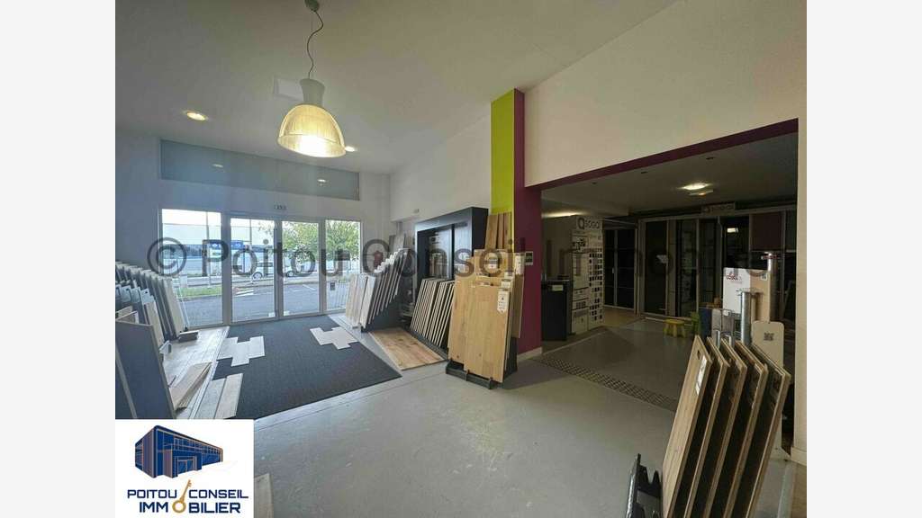 NIORT - LOCAL COMMERCIAL à louer