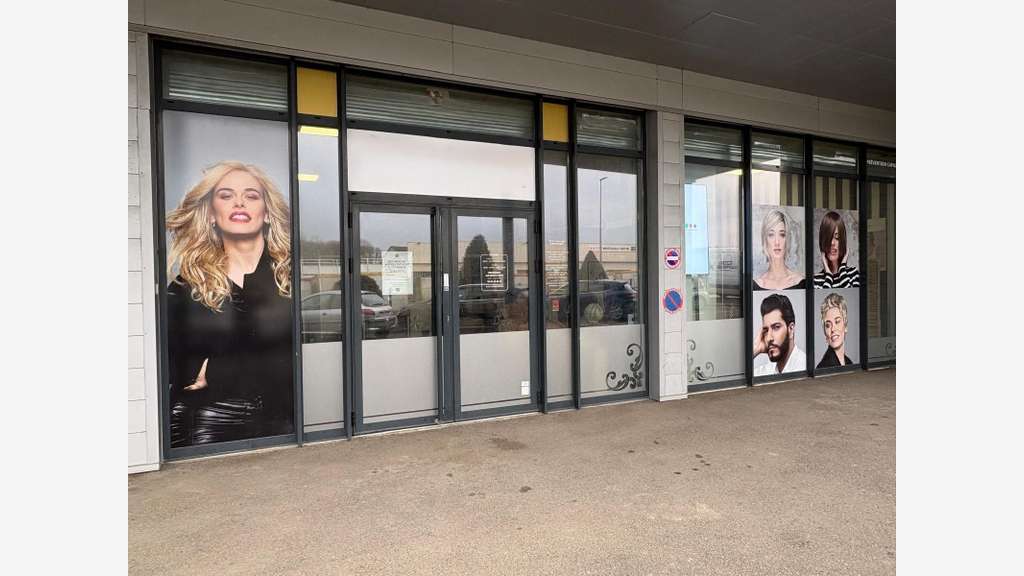 Local commercial 115m² à louer à Nogent-le-Phaye