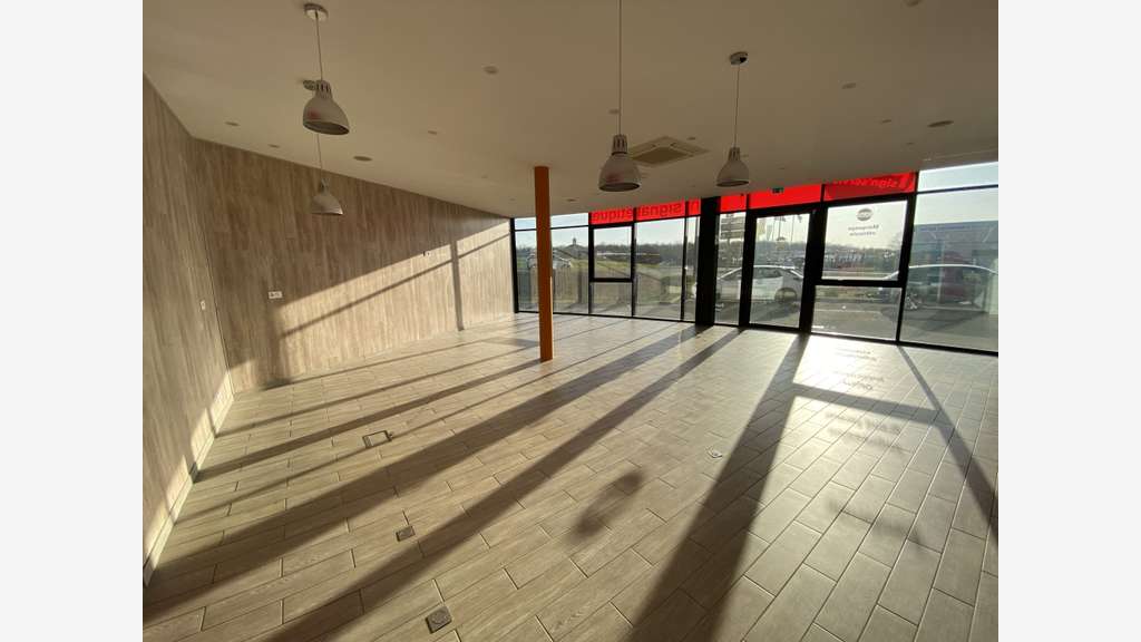 A louer local commercial 80m² en Agglo de Chartres
