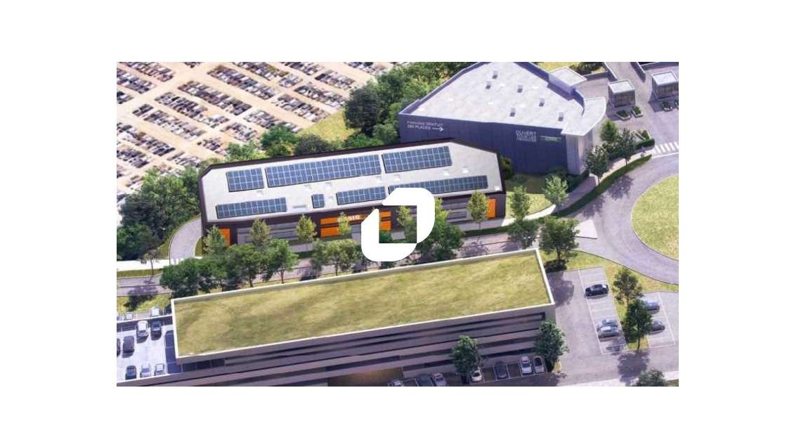 A louer Local commercial 1765m² Noisy le grand